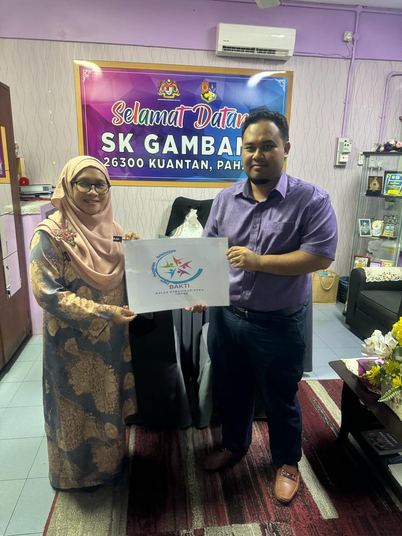 Penyerahan sumbangan keperluan asas ke SK Gambang, Kuantan, Pahang oleh Pengerusi BAKTI, FTKA pada 28 Februari 2024. Terima kasih diucapkan kepada warga FTKA yang telah membuat sumbangan.
